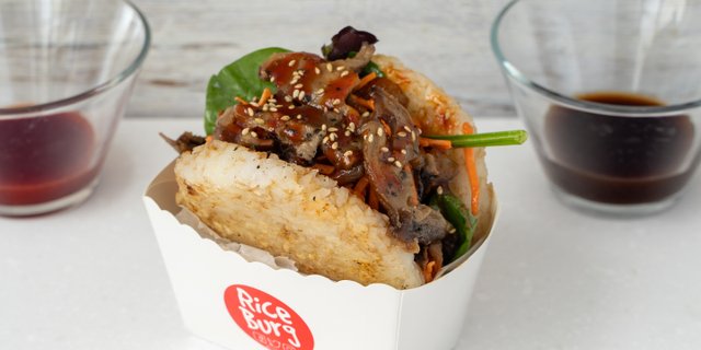 Gluten-Free Shredded Shiitake Mushroom Rice Burger