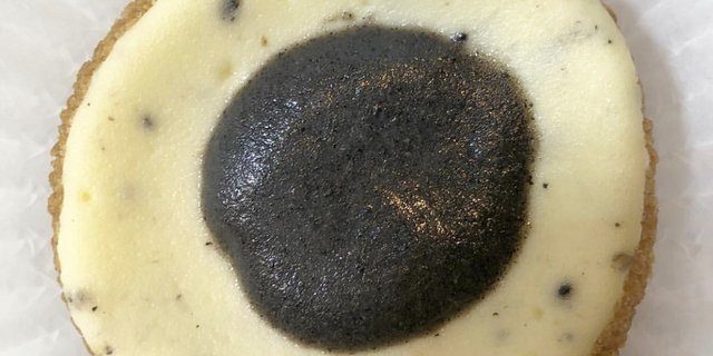 Black Sesame Cheesecake