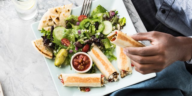 Chicken Roll-Up Boxed Lunch