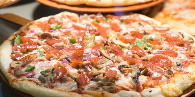 New York-Style Supreme Pizza