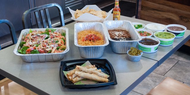 20 Chicken Taquitos Party Pack