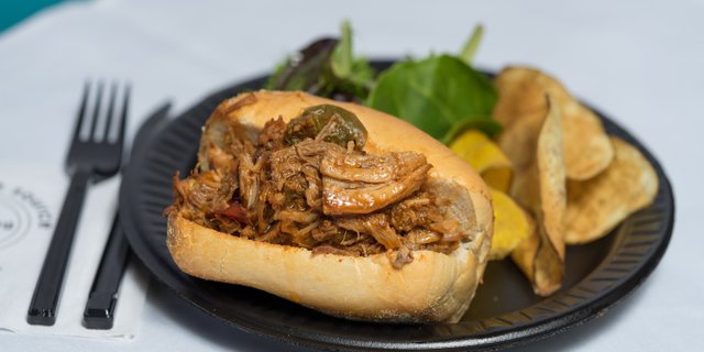 BBQ Shredded Chicken Sandwich Bar