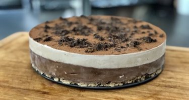 Leo's Superfood Bakery & Deli