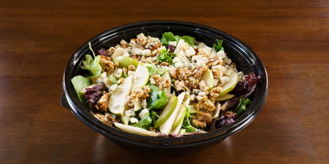 Pear & Gorgonzola Salad
