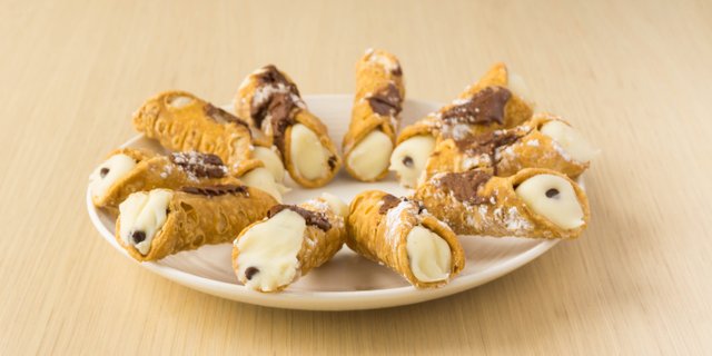 Cannoli Tray