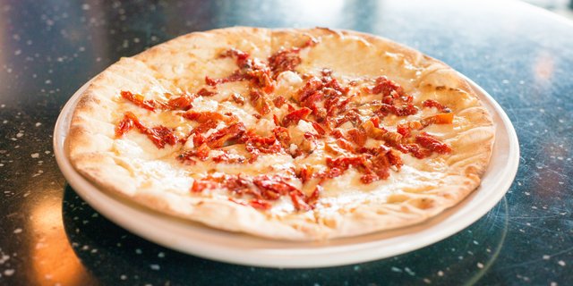 Quattro Formaggio Pizza