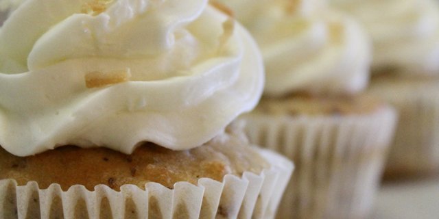 Amore Cupcake