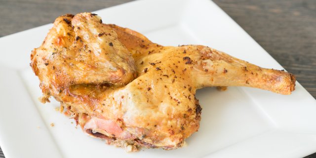 Pollo Entero Rostizado (Rotisserie Chicken)