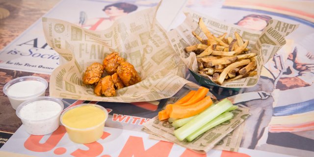 30-Pack Boneless Wings
