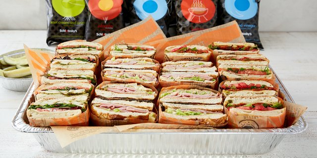Cold Café Sandwich Tray w/ Chips