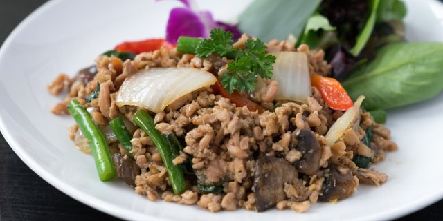 Krapao Chicken Stir-Fry