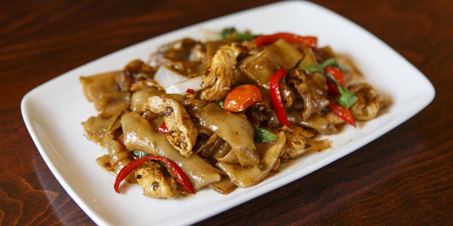 Pad Kee Mao (Drunken Noodles)
