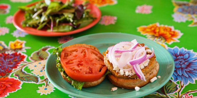 Veggie Devil Burger