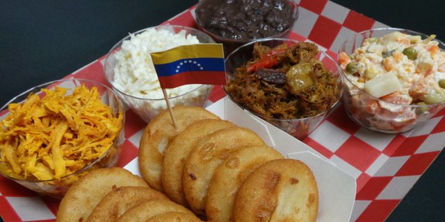 Arepita Combo