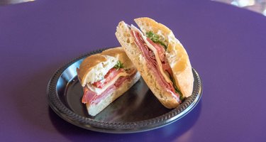 Stars Sandwich Market