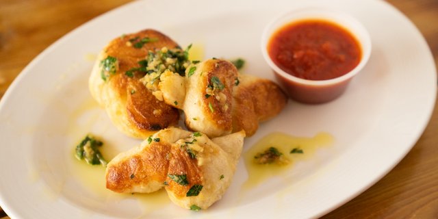 Garlic Knots