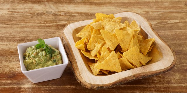 Homemade Guacamole w/ Tortilla Chips
