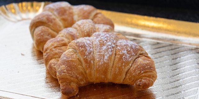 Plain Croissants