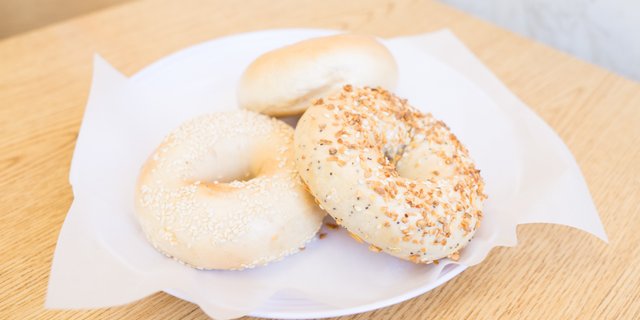 Dozen Assorted Bagels w/ Cream Cheese