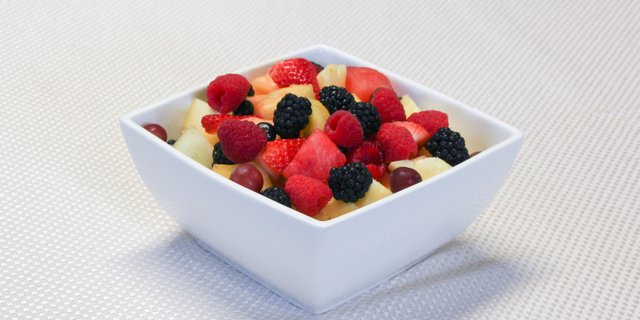 Seasonal Fresh Fruit Salad