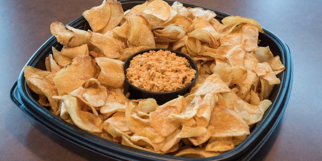 Tater Chips Platter w/ Buffalo Chicken Dip