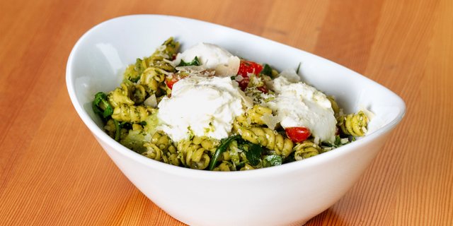 Burrata Caprese Pasta Salad
