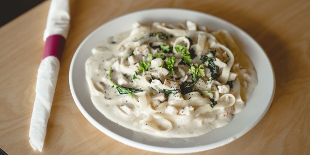 Fettuccine Alfredo