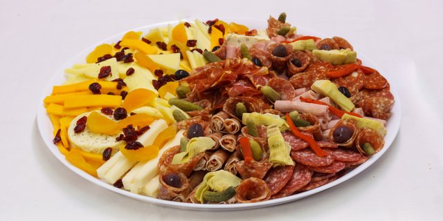 Cheese & Cured Meat Platter