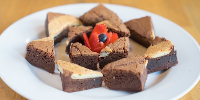 Pita Grill Brownies