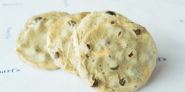 Chocolate Chip Cookie