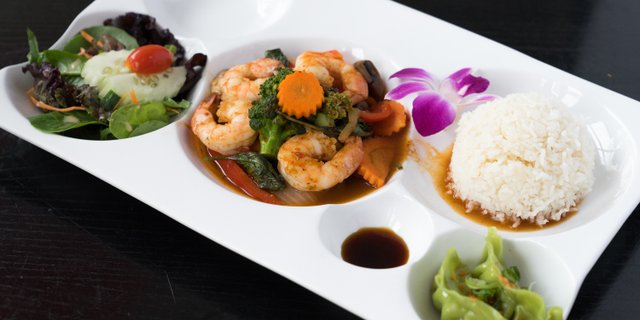Bangkok Shrimp Boxed Lunch