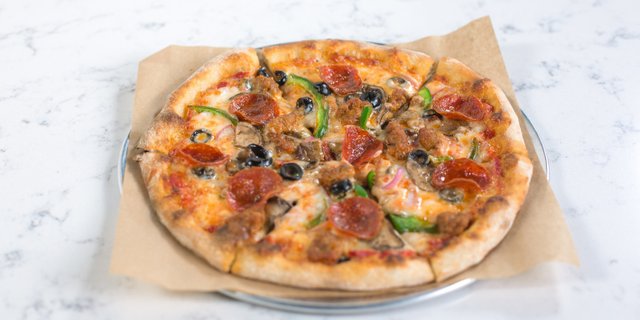 Lineage Pizza