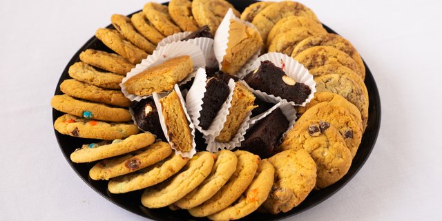 Home-Style Cookie Platter