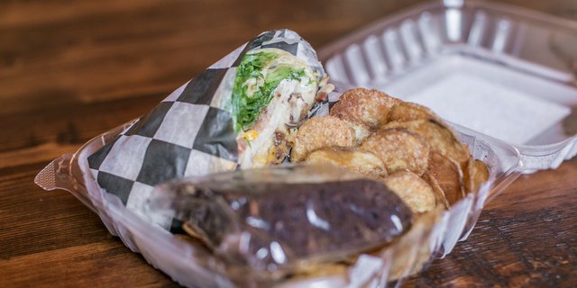 Club Sandwich Boxed Lunch
