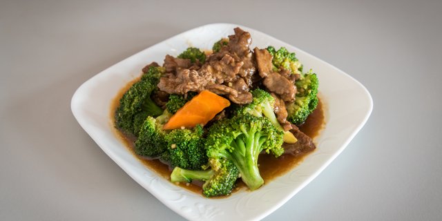 Beef w/ Broccoli