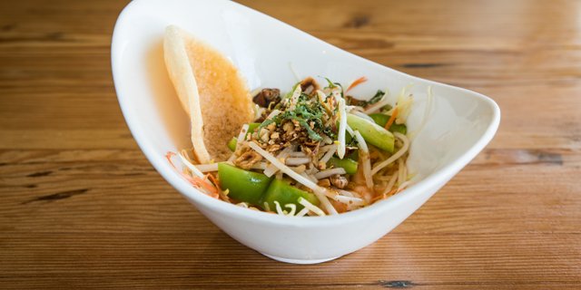 Spicy Vietnamese Green Papaya Salad
