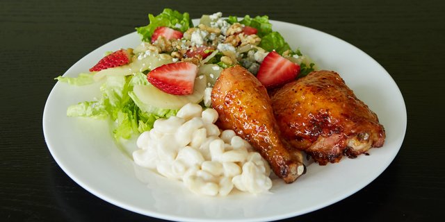 Hot Lunch Buffet