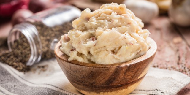 Garlic Red-Skin Mashed Potatoes