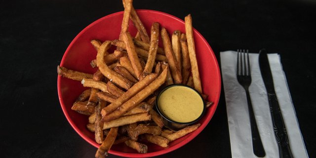 Chips & Curry Sauce