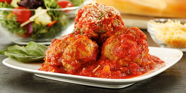 Meatballs w/ Sauce