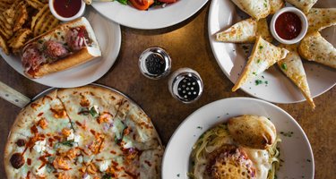 Sam & Louie's Italian Restaurant & Pizzeria