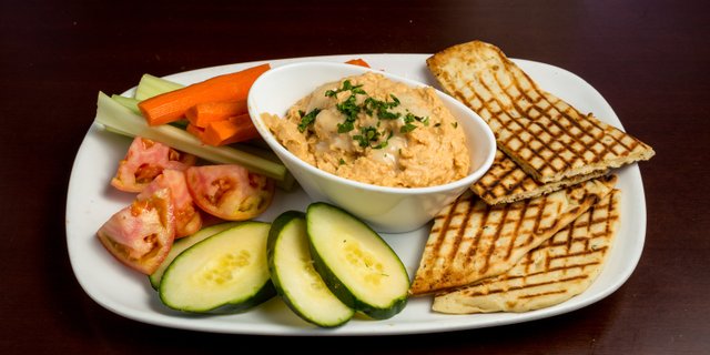 Veggies & Hummus Platter