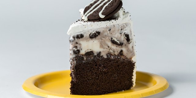 Cookies & Cream Cake