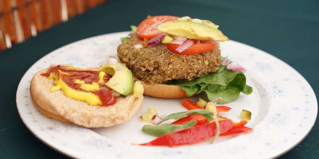 Lentil Burger w/ Side