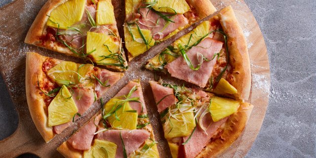 Hawaiian Pizza