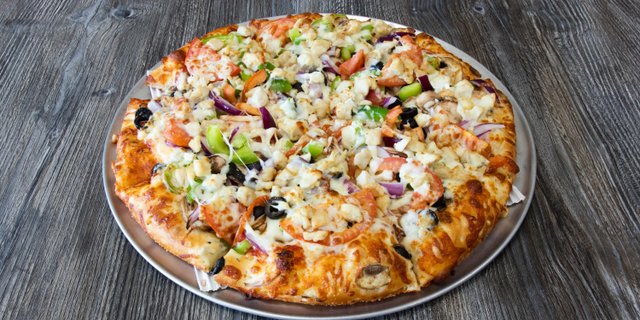 Signature Chicken Pizza