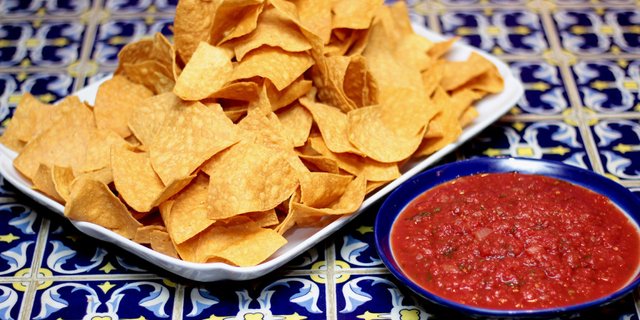 Salsa & Chips
