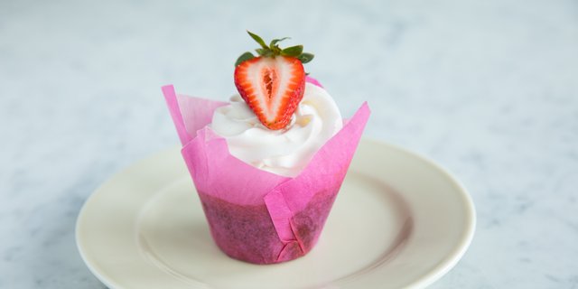 Dozen French Vanilla Cupcakes