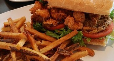 NOLA Brasserie