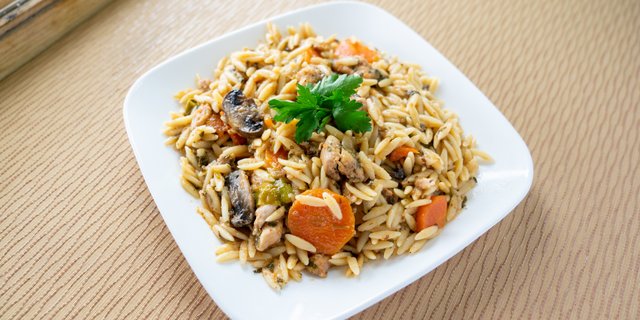 Youvetsi w/ Chicken